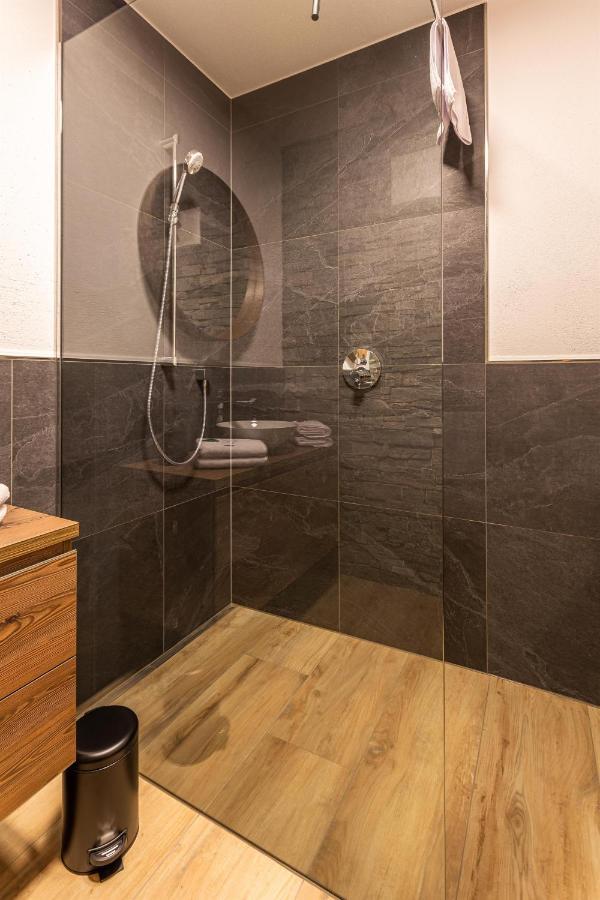 Tiroli Apartment เวสเทนดอร์ฟ ภายนอก รูปภาพ